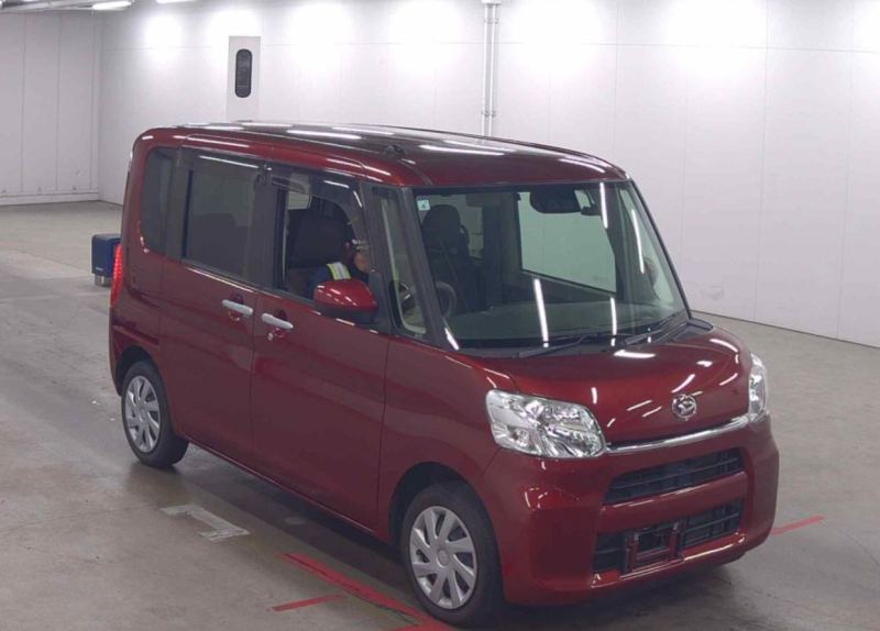 DAIHATSU Tanto 2019
