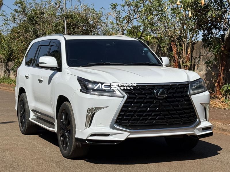 Lexus LX570 2016