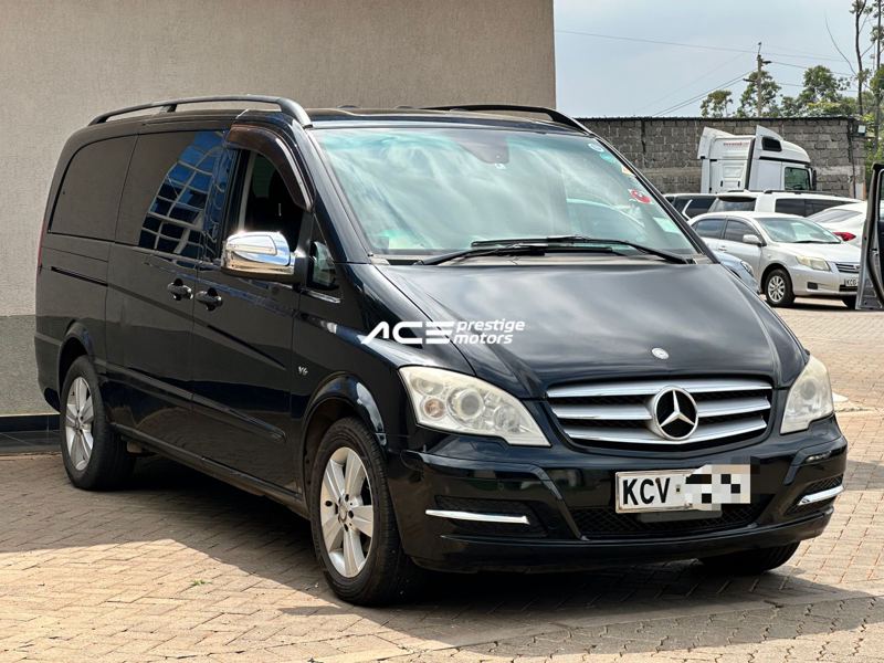 Mercedes V350 2012