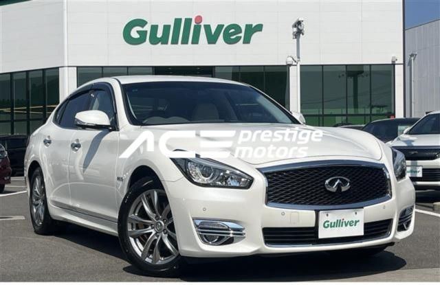 Nissan Fuga 2019