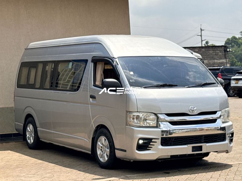 Toyota Commuter 2019
