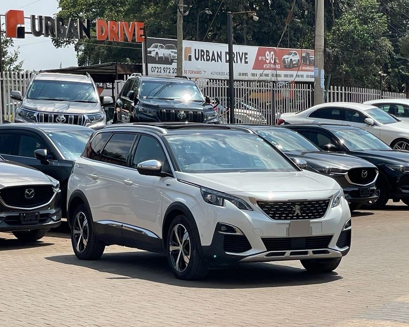 2019 PEUGEOT 5008 GT-LINE