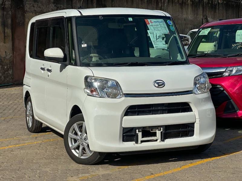 Daihatsu Tanto 2019
