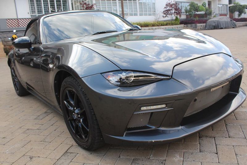 Mazda Roadster Skyactiv Convertible 2018 70,000 Kms