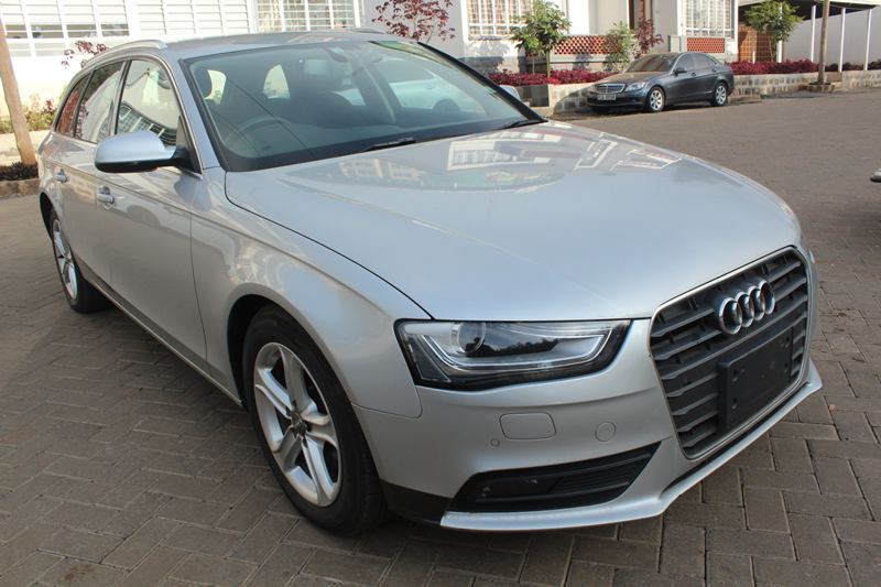 Audi A4 Avant Alloys Roof rails Spoiler 2014 100k Kms
