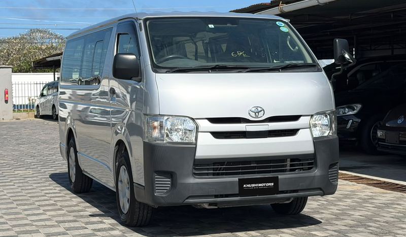 2019 Toyota Regius Ace Van Long DX