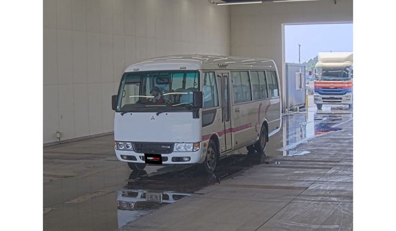 2018 Mitsubishi Rosa
