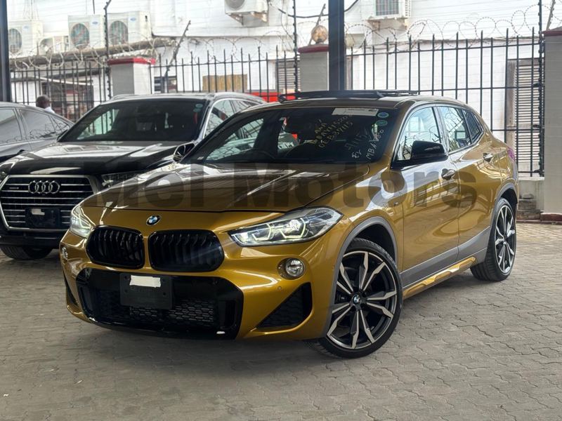 bmw X2 Sdrive 20i WITH SUNROOF M SPORT
