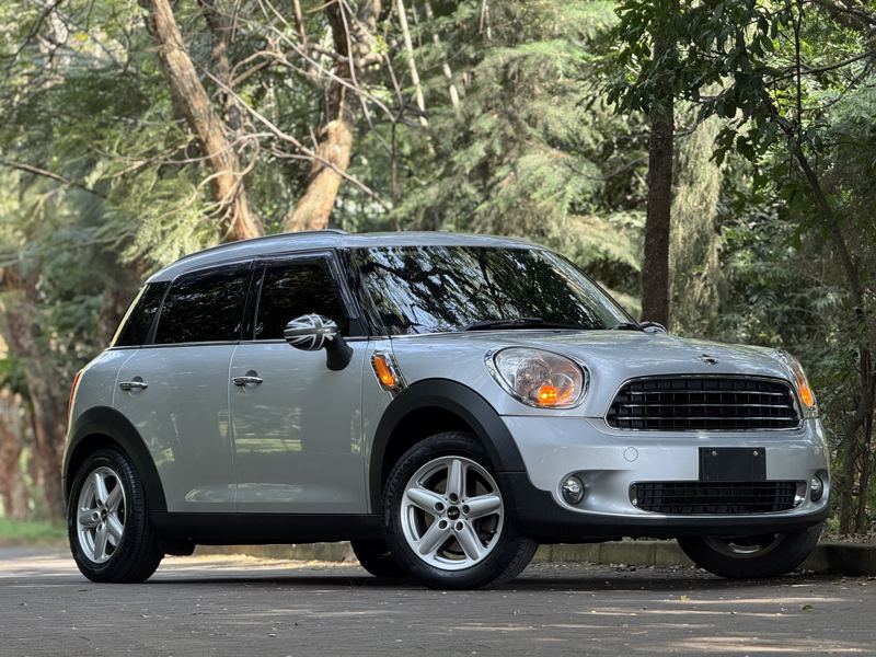 2014 MINI COOPER