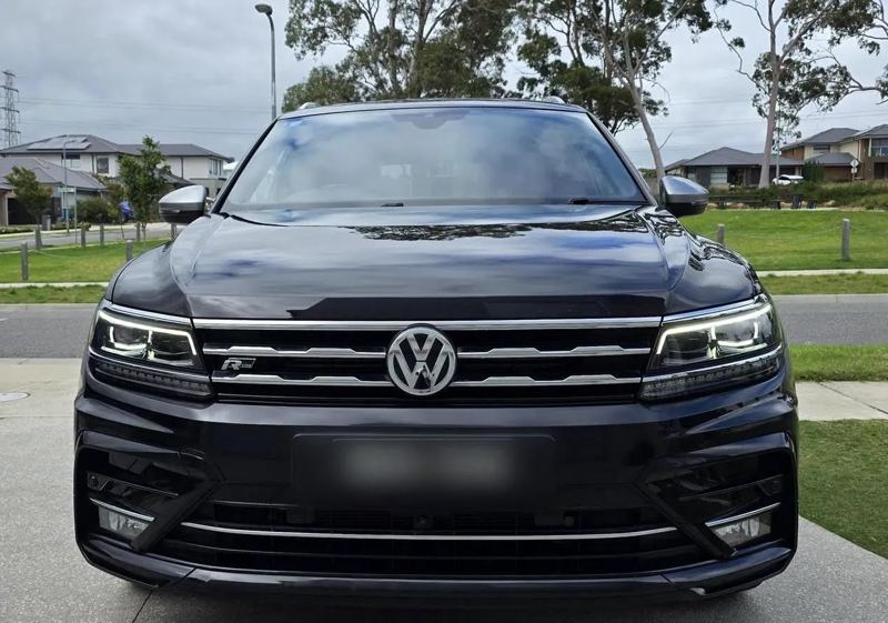 2020 Volkswagen Tiguan R-Line Allspace with Sunroof