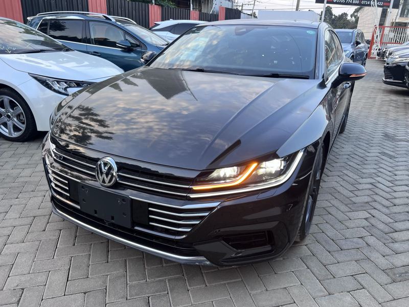 2019 Volkswagen Arteon R-Line with Sunroof