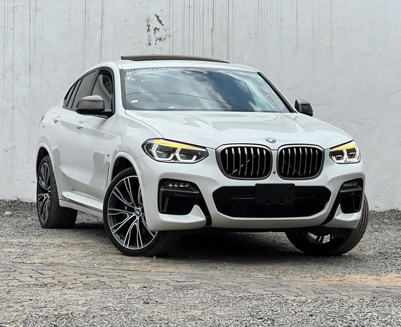 2020 BMW X4 M Competition with Panoramic Sunroof