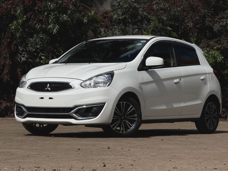 2019 Mitsubishi Mirage White