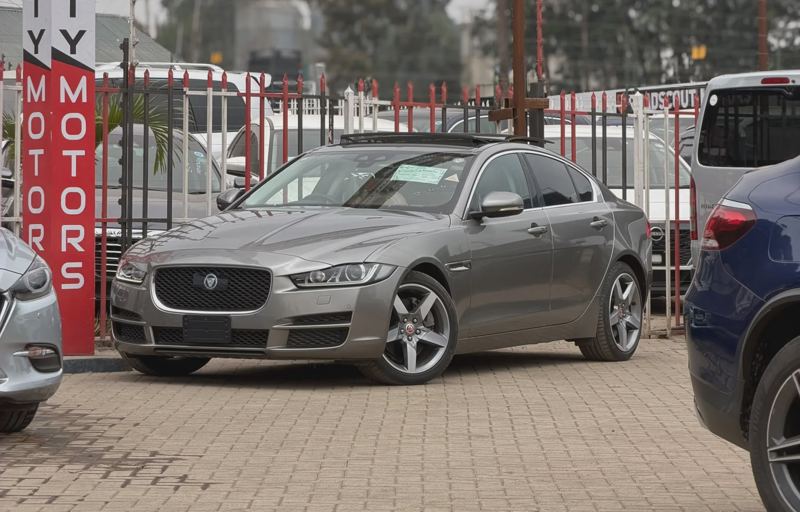 2018 Jaguar XE Grey