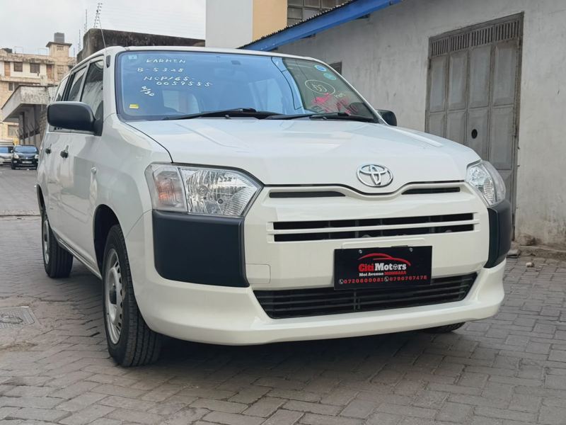 TOYOTA SUCCEED 2019