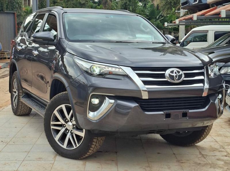 2019 Toyota Fortuner V – For Sale!