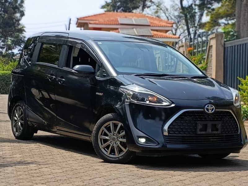 TOYOTA SIENTA HYBRID