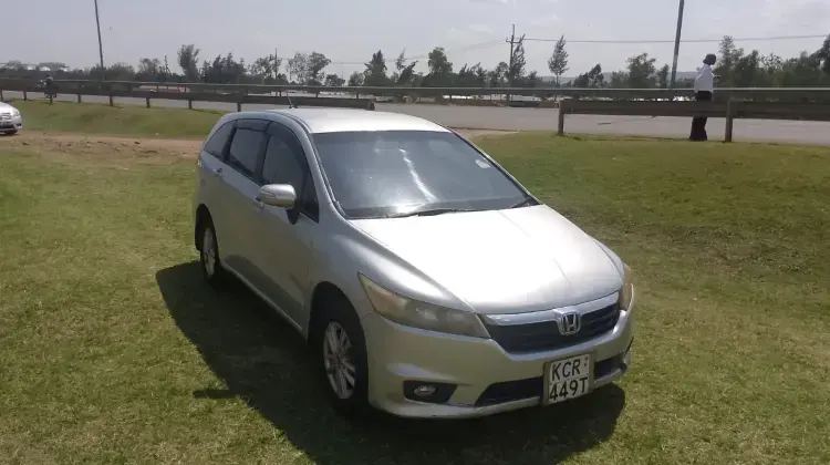 Honda Stream 2011
