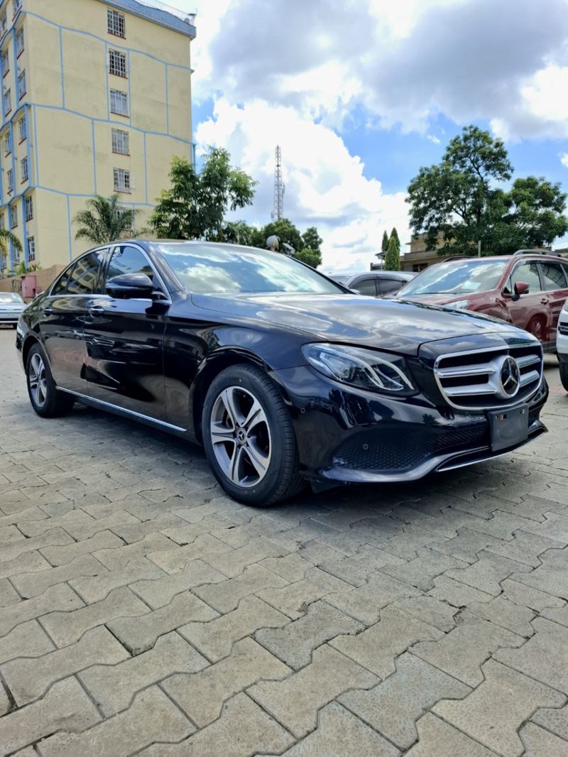 2018 MERCEDES BENZ E200