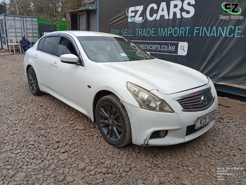 Nissan Skyline 2.5l 2011