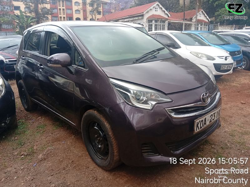 Toyota Ractis 1.5 2014