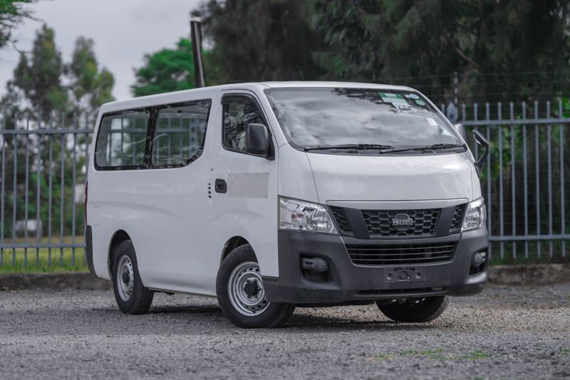 ISUZU COMO 2020