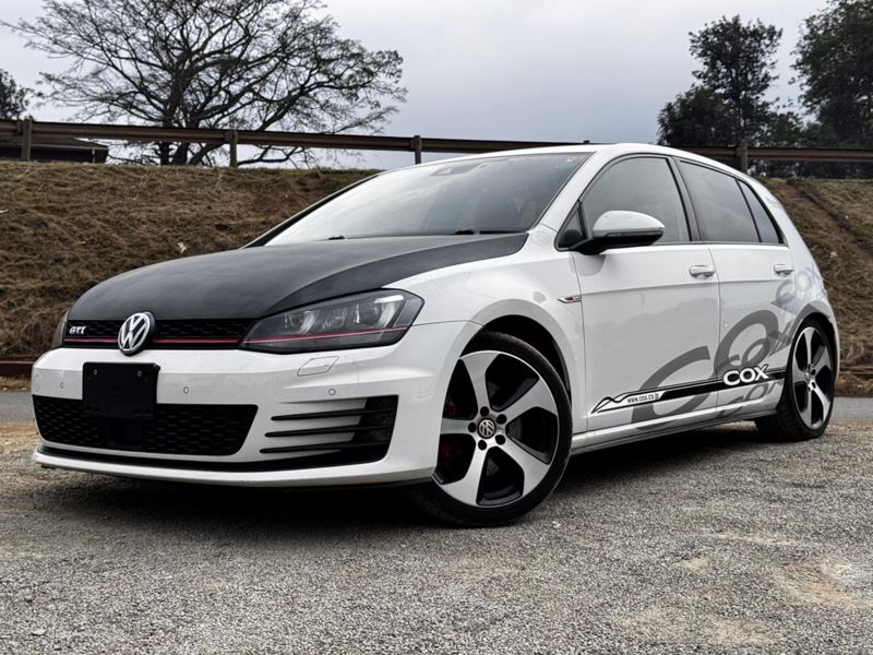 2017 – Volkswagen Golf GTI – White