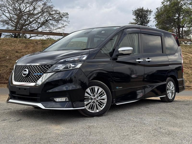 2018 – Nissan Serena – Black