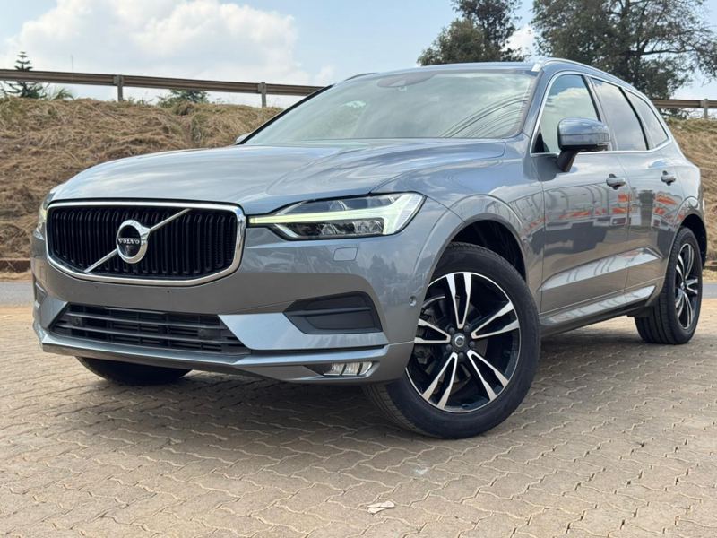 2018- Volvo XC60 T5-Gray