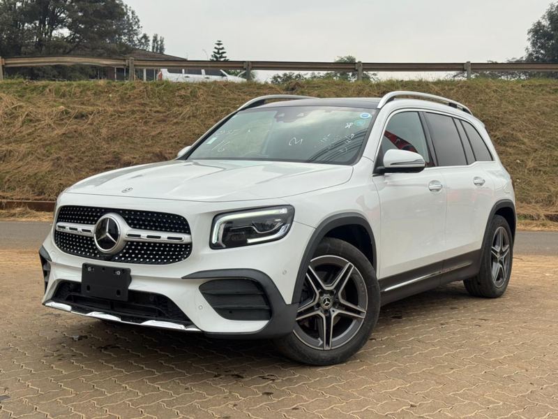 2020- Mercedes Bens GLB 200d – White
