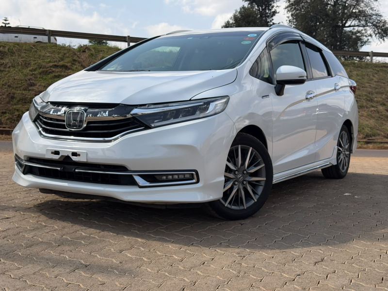 2019- Honda Fit Shuttle (Hybrid) – White