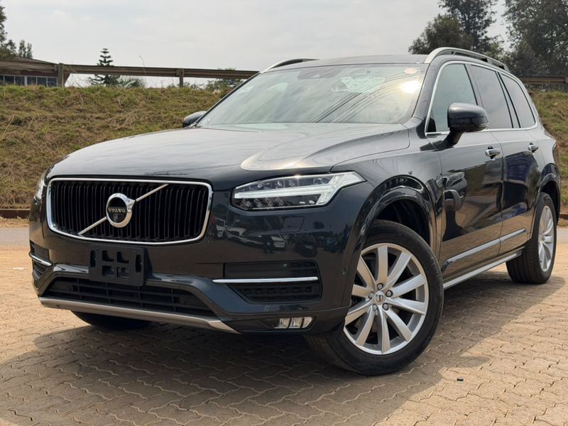 2019 -Volvo XC-90 T5 AWD -Black