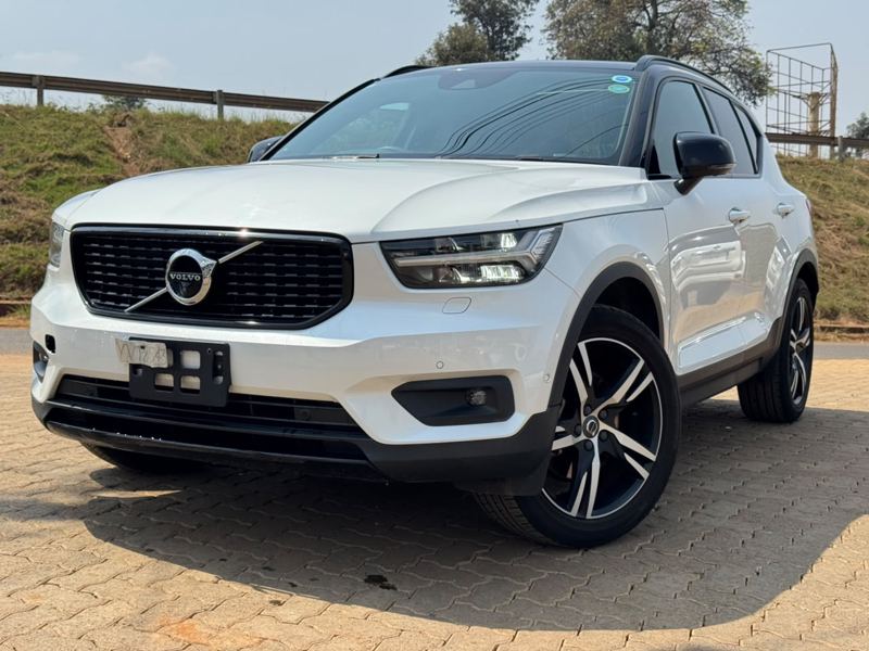 2019-volvo XC 40 T4 Rdesign -White