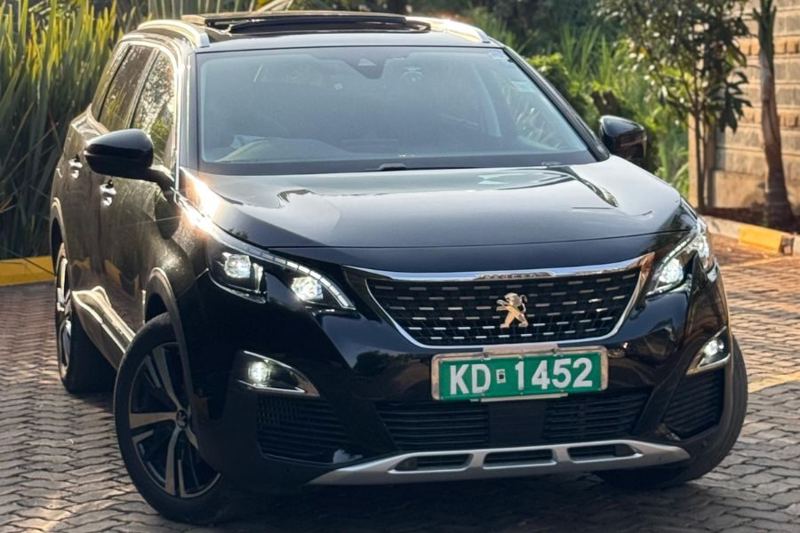 Peugeot 5008-2018