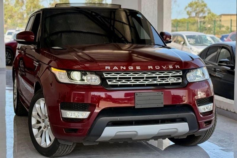2018 Range Rover Sport HSE — 3.0L V6 Supercharged Petrol