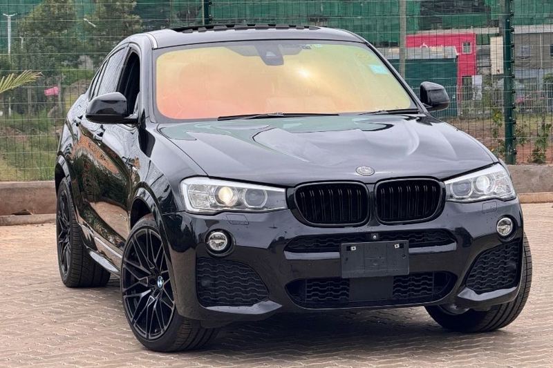 2017 BMW X4 2000cc Black