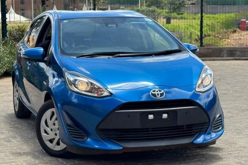 2018 Toyota Aqua 1500cc Hybrid petrol Blue