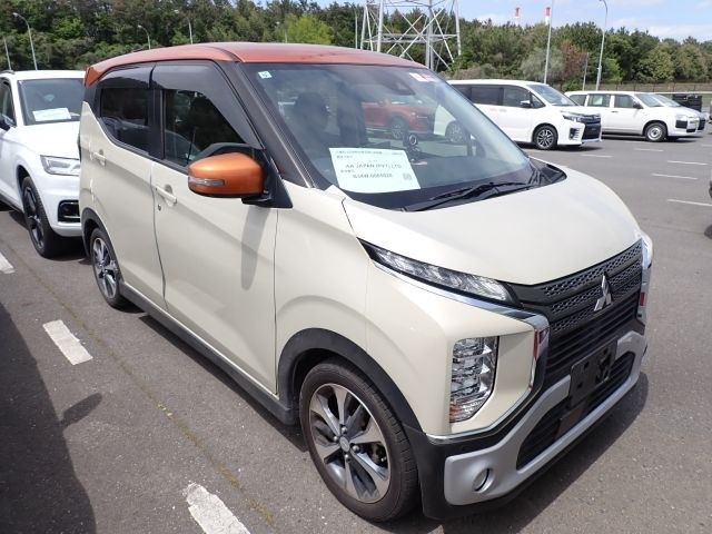 MITSUBISHI EK CROSS 2019