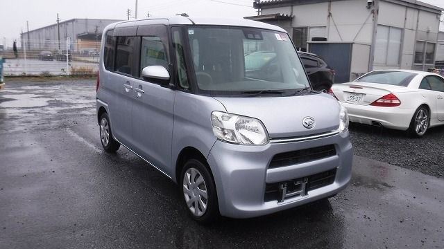DAIHATSU TANTO 2019