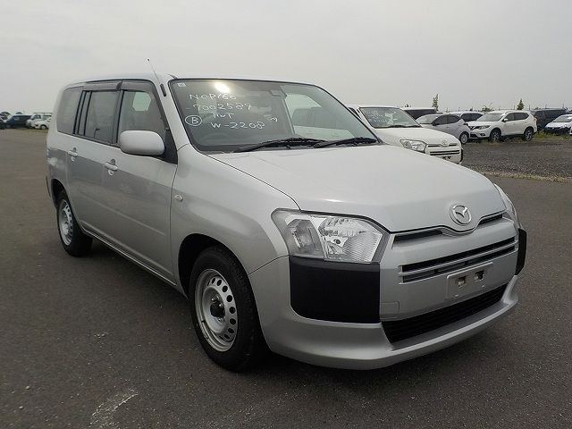 MAZDA FAMILIA 2020