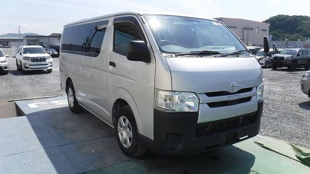 TOYOTA REGIUSACE 2019