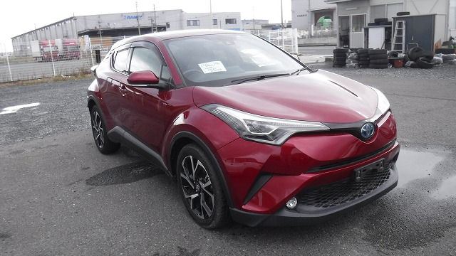 TOYOTA C-HR 2017