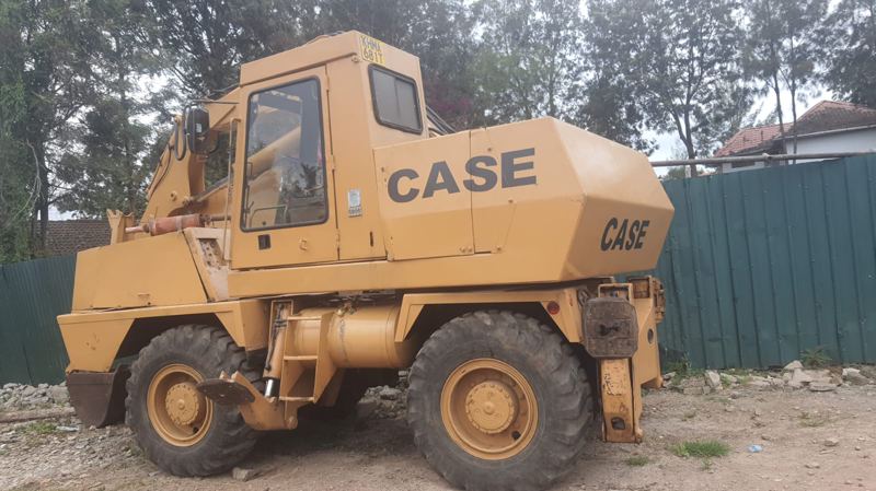 CASE CRUZ-AIR EXCAVATOR