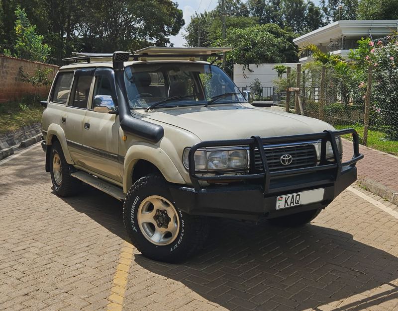Toyota Land Cruiser VX J80