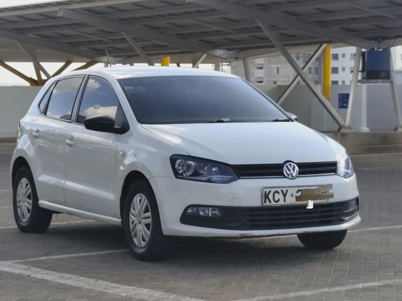 2015 Volkswagen POLO Hatchback