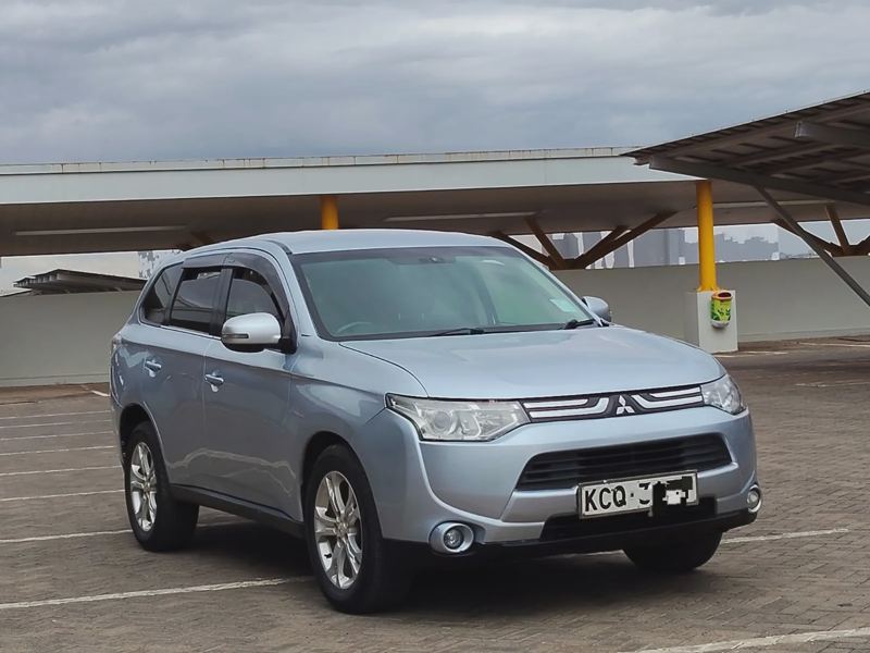 2013 Mitsubishi Outlander SUV
