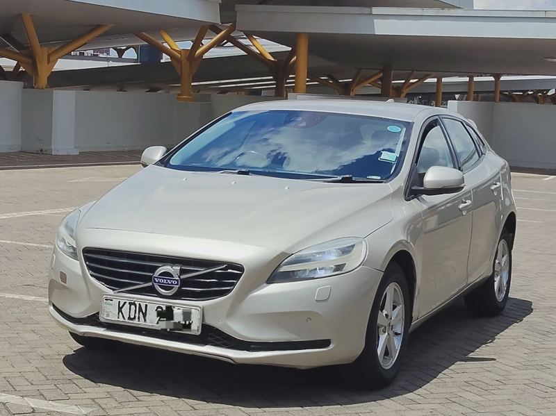 2016 Volvo V40 Hatchback