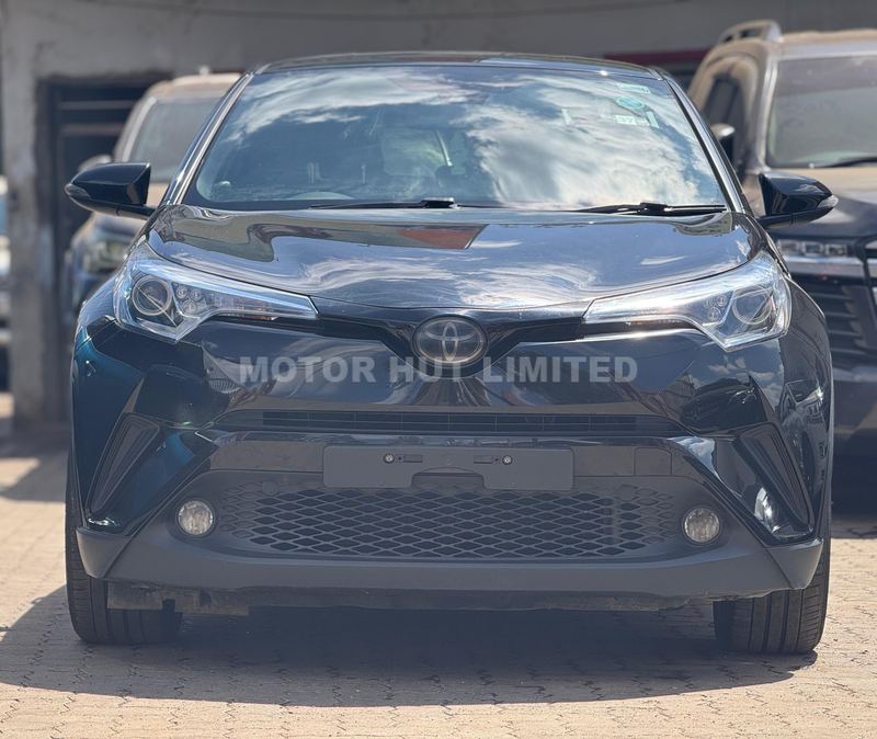 oyota C-HR Icon Hybrid CVT - 2018