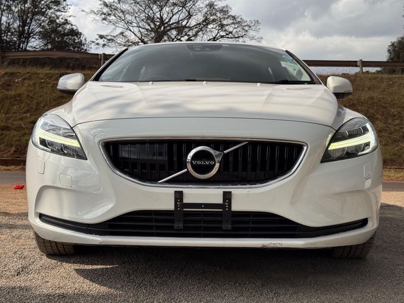 2018 Volvo V40