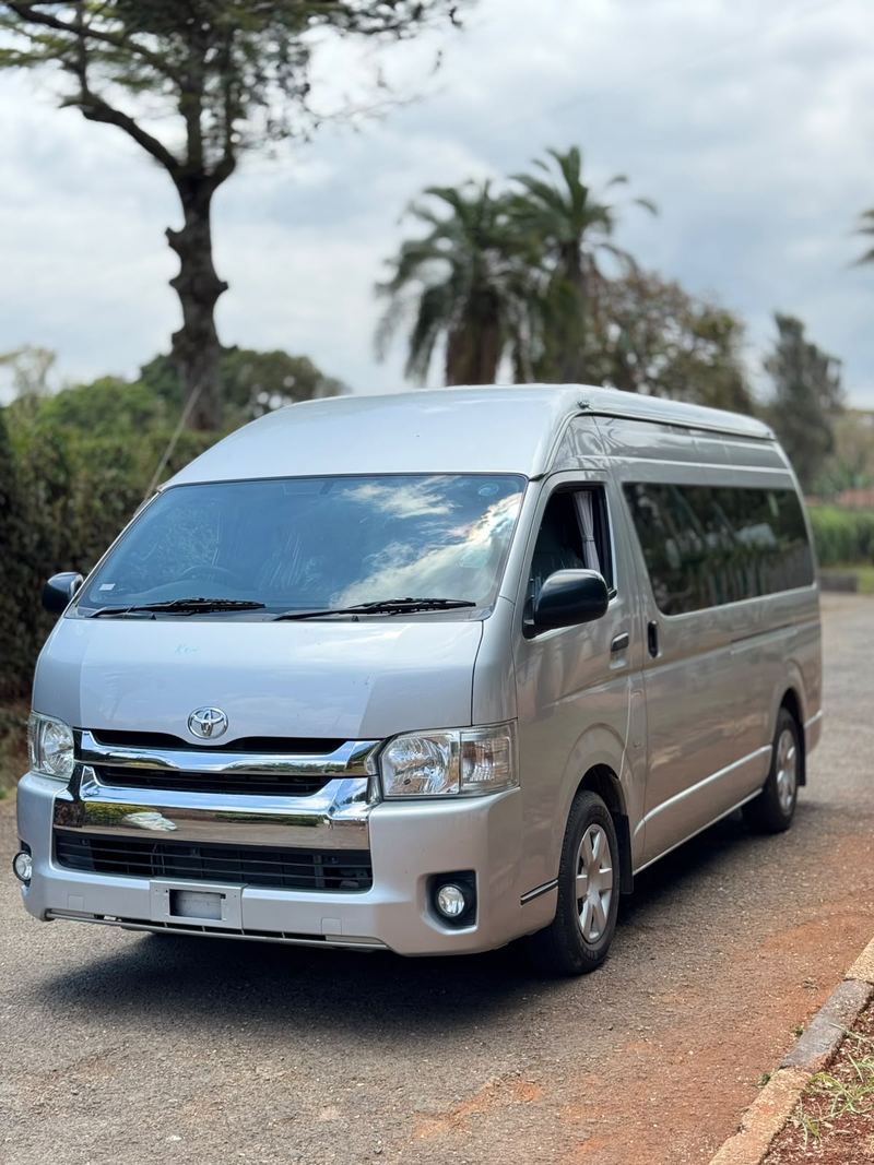2019 Toyota HIACE COMMUTER GL